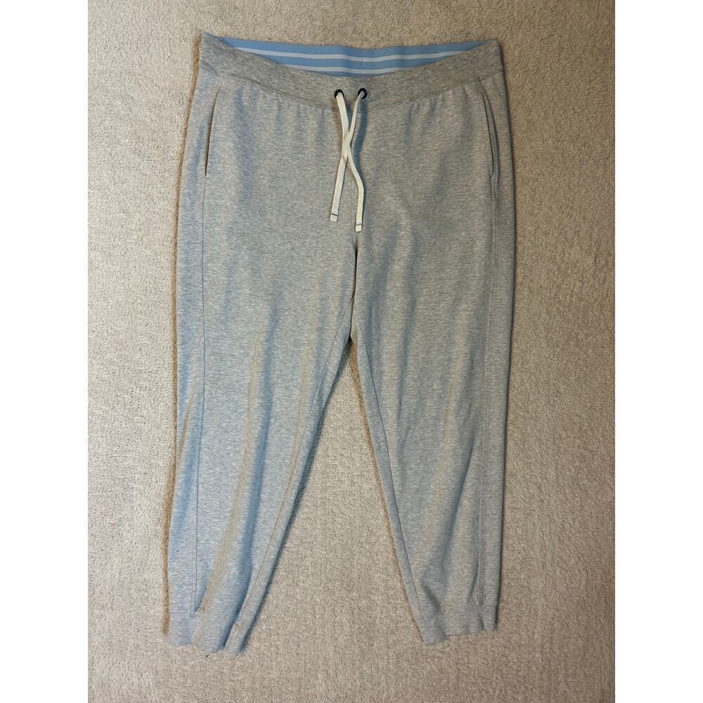 Southern Tides gray sweatpants
Xlarge